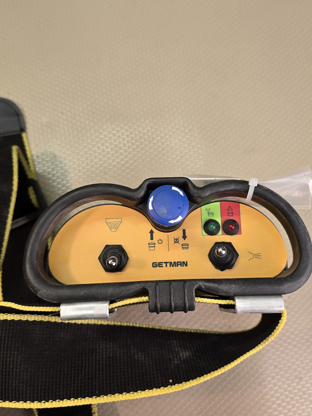 Hetronic 3C1062-00001.A CS2400 TR Getman Remote Control Transmitter w/ Belt