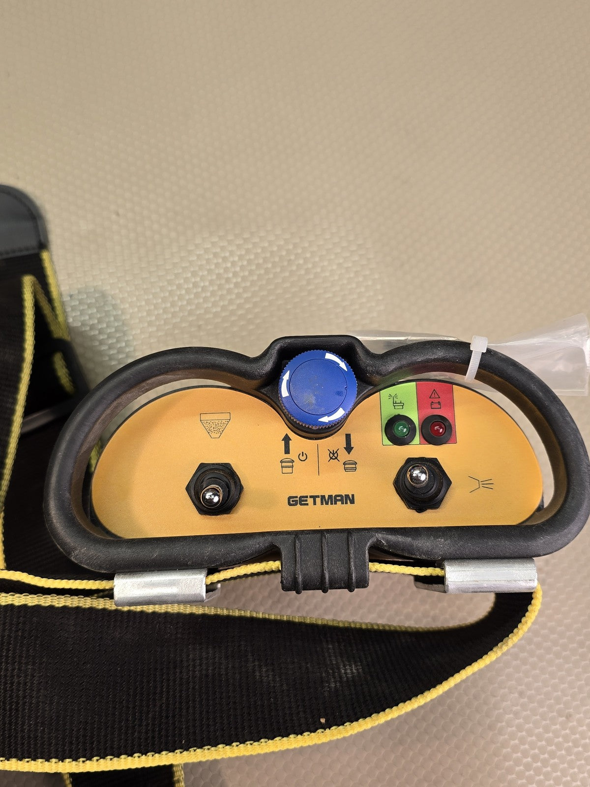 Hetronic 3C1062-00001.A CS2400 TR Getman Remote Control Transmitter w/ Belt