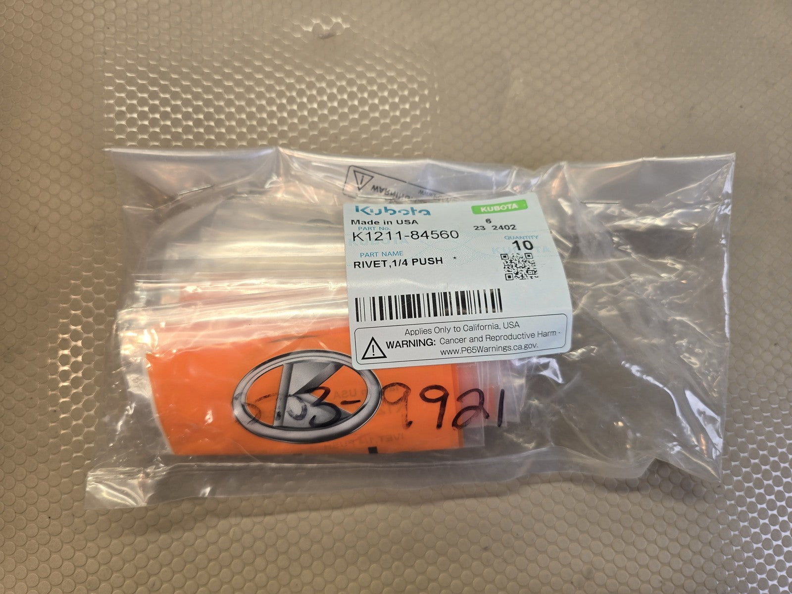 Kubota K1211-84560 Push Rivet 1/4" Fastener Clip Pack of 10 OEM New