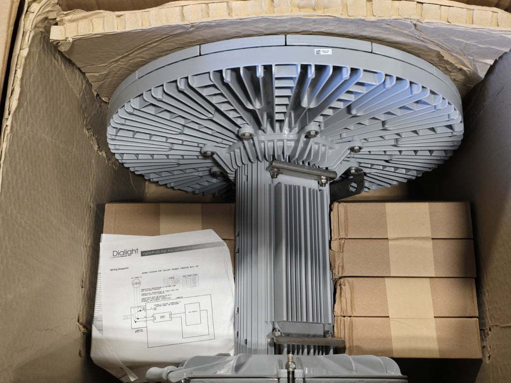 Dialight Vigilant LED High Bay High Output Light 480 Watts 120-277 VAC 55k Lumen