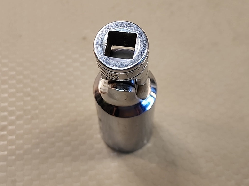 Snap-On 3/8 Drive Swivel 13/16 Spark Plug Socket S9704CFU
