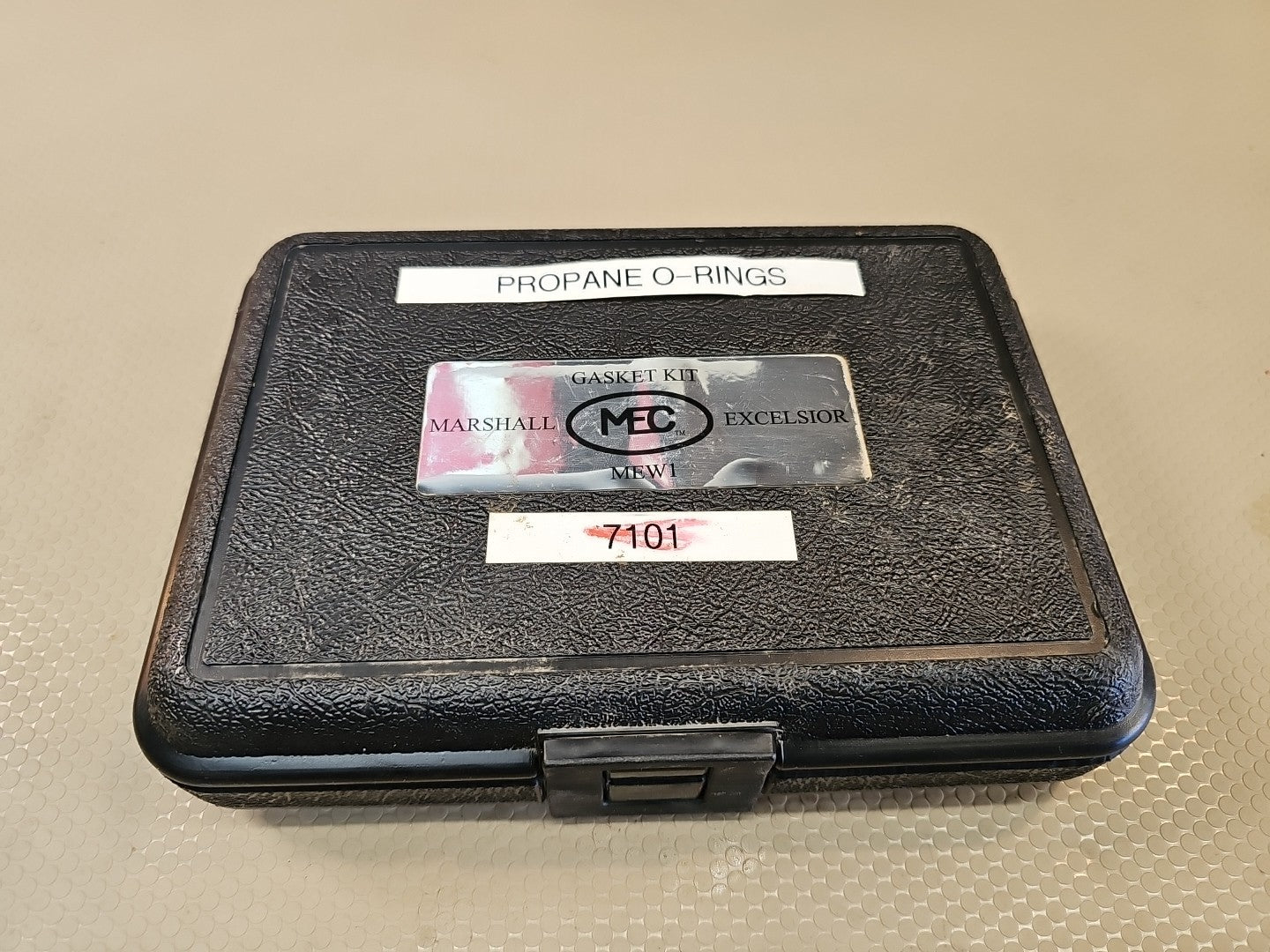 MEC MEW1 Gas Servicemans Replacement Seal 85% full