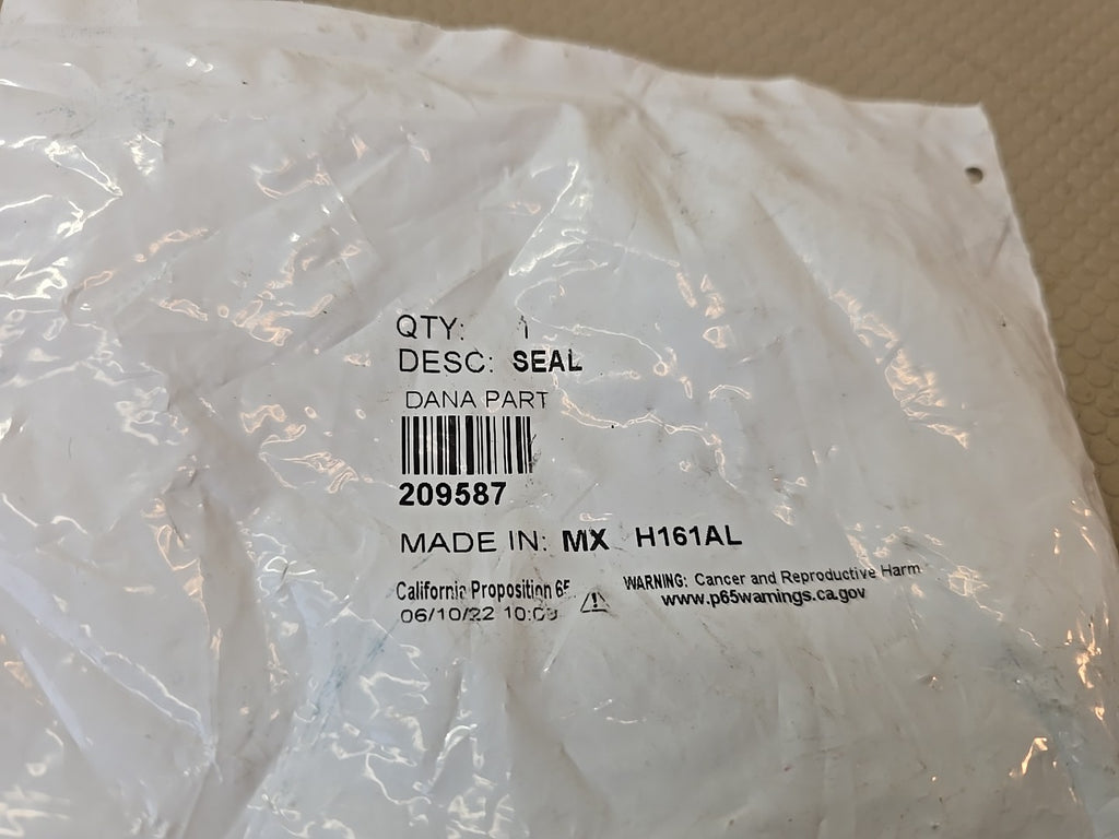 Dana Spicer 209587 Oil Seal Off-Highway Clark Heavy Equipment OEM