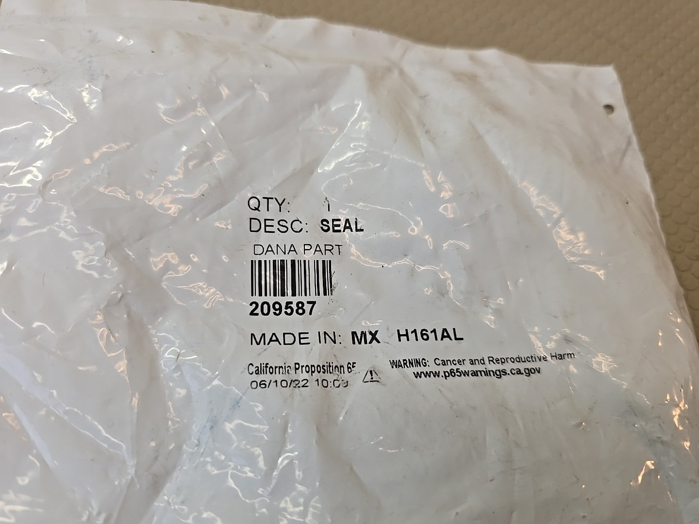 Dana Spicer 209587 Oil Seal Off-Highway Clark Heavy Equipment OEM