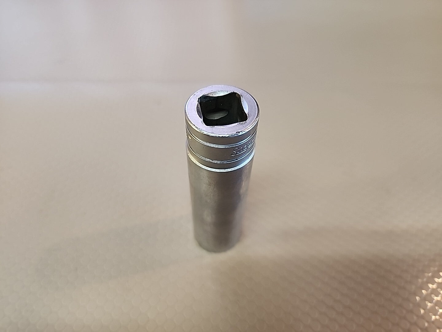 Snap On Tools 1/2" Drive 11/16" SAE 12 Point Deep Chrome Socket S221 USA Flank