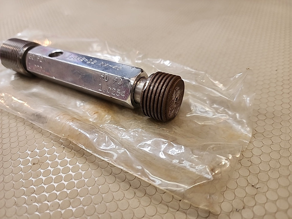 THE PIPE MACHINERY CO THREAD PLUG GAGE 1.062-12 NA-4G GO PD 1.0204 HI PD 1.0254