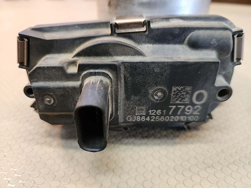 2015 CHEVROLET Suburban THROTTLE BODY OEM 1261  7792