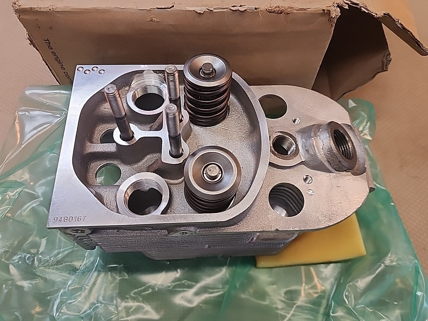 Deutz OEM 04232889 New Cylinder Head Fits 912 Diesel Engine