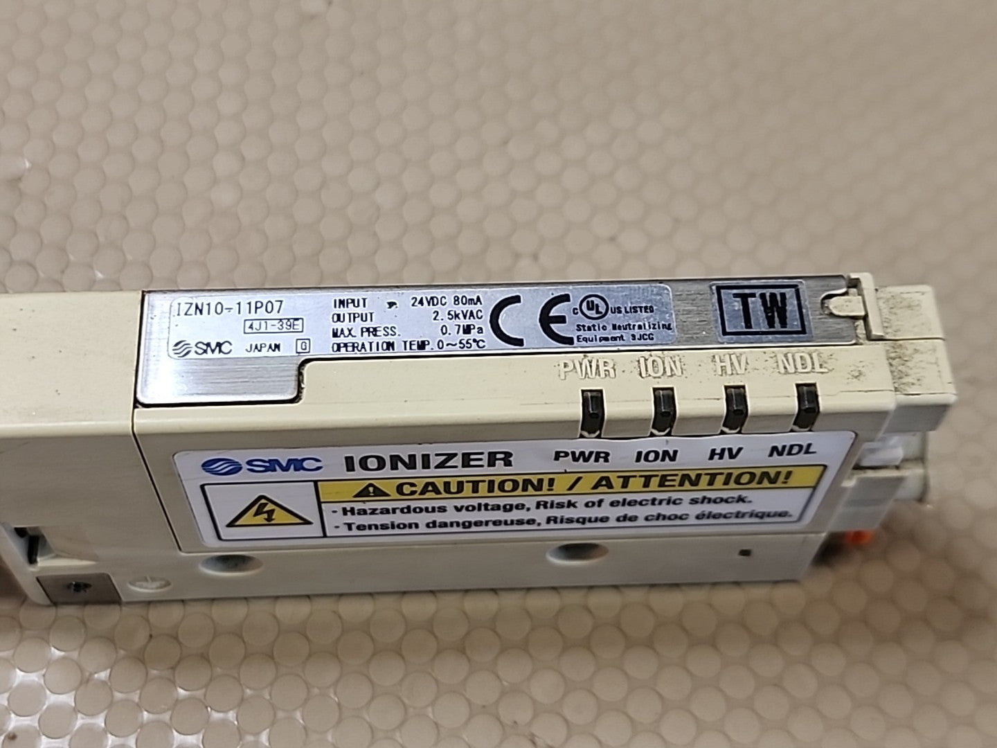 SMC IZN10-11P07 IONIZER