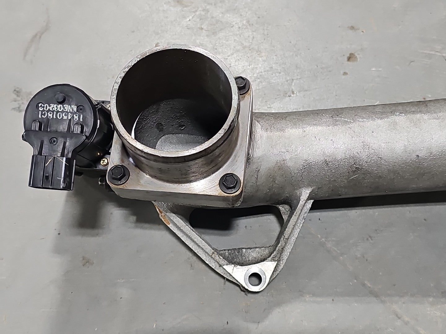 International DT466E Intake Manifold Tube