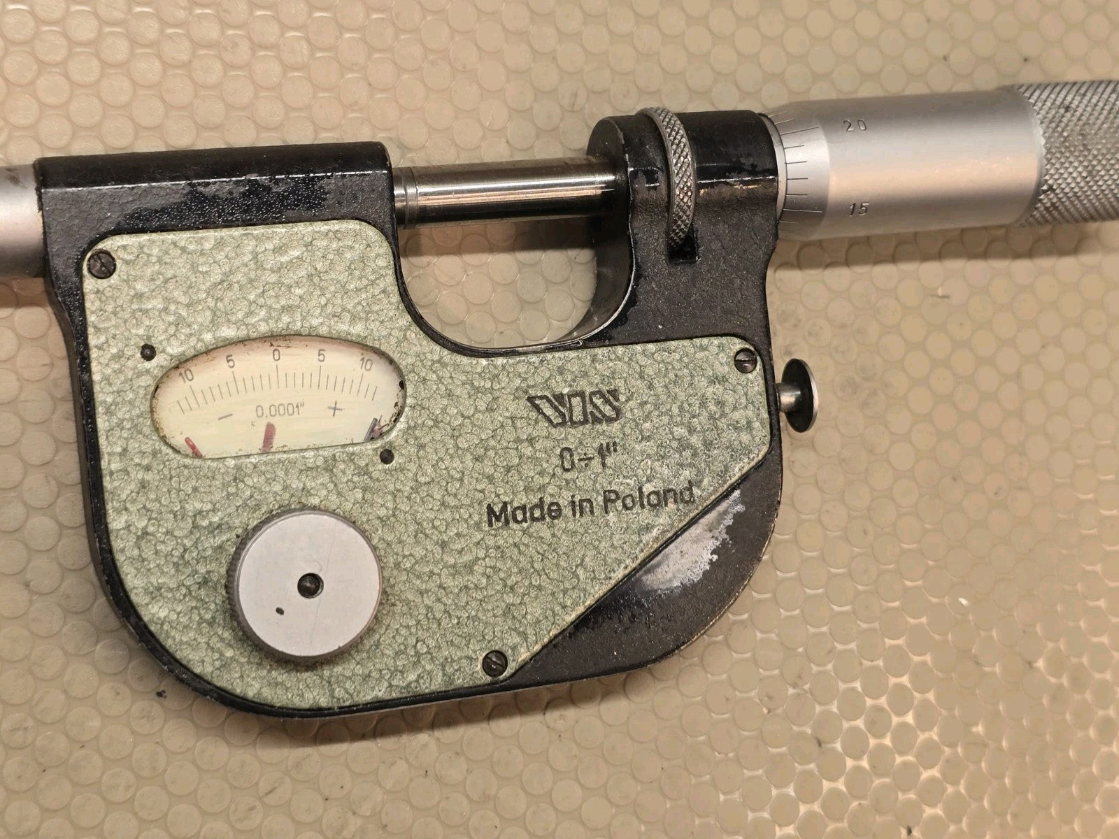 VIS 0–1 Inch Dial Micrometer .0001 Graduation With Wood Case Made In Poland