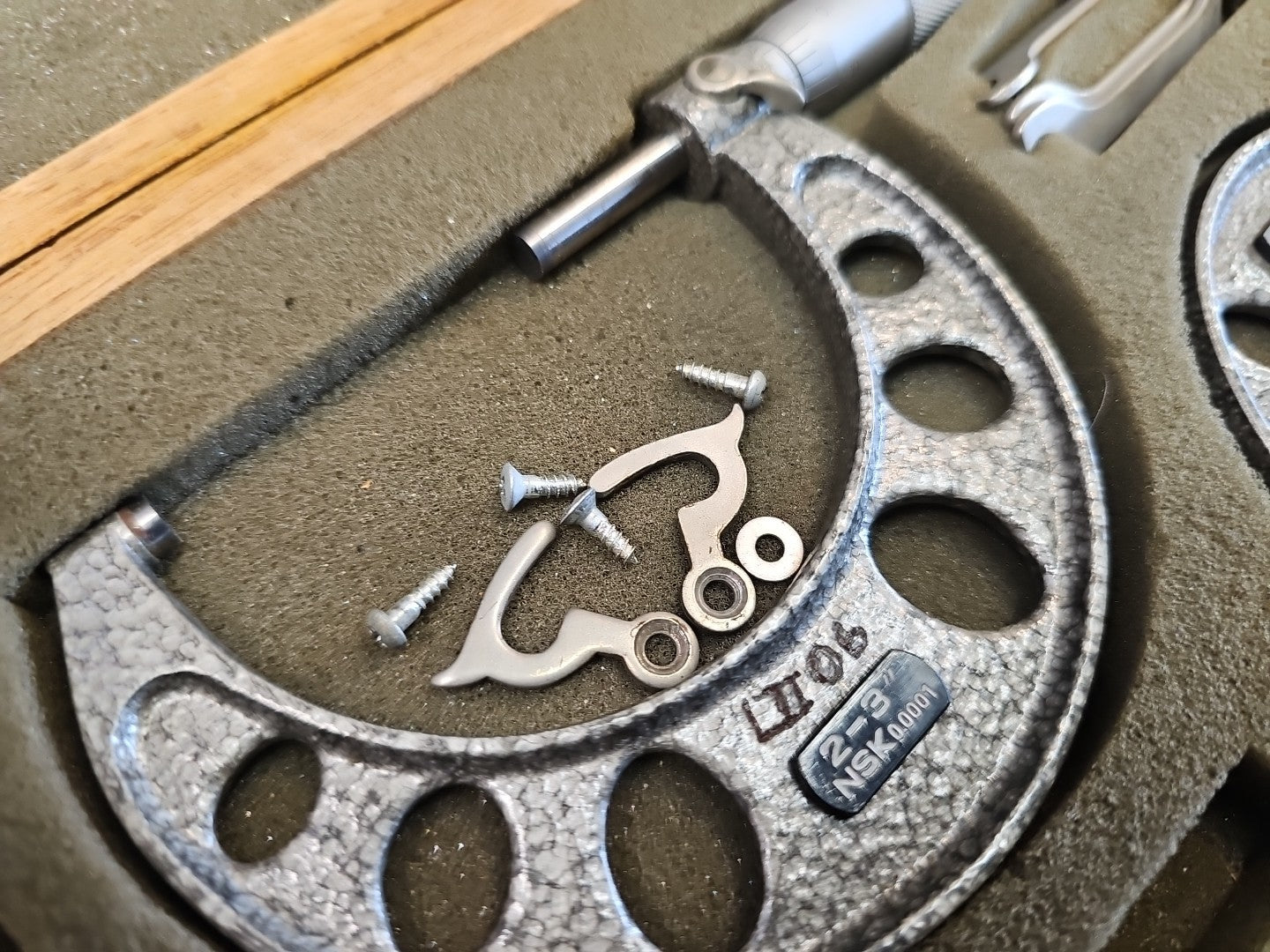 NSK Outside Micrometer Set  0-1"  1-2"  2-3" in Wooden Box