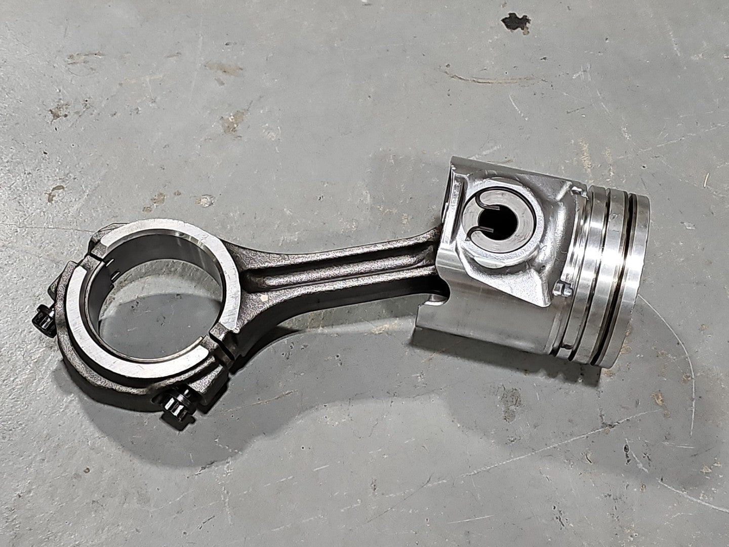 04-06 International Dt466e Piston W/connecting Rod