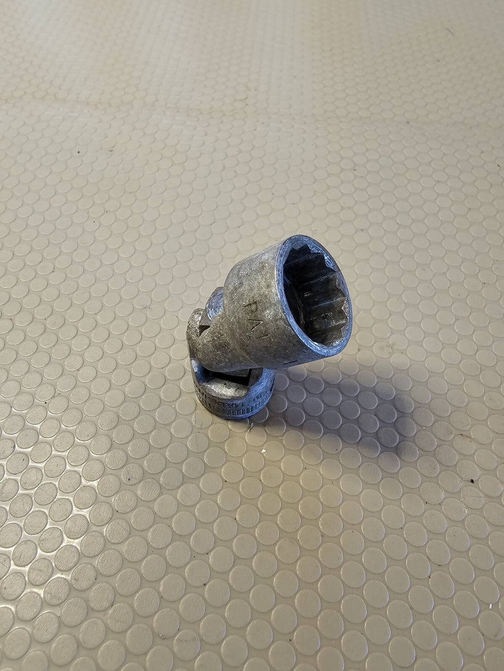 Antique Vtg Snap-On Universal Swivel Socket 3/8 Drive 9/16" First Version