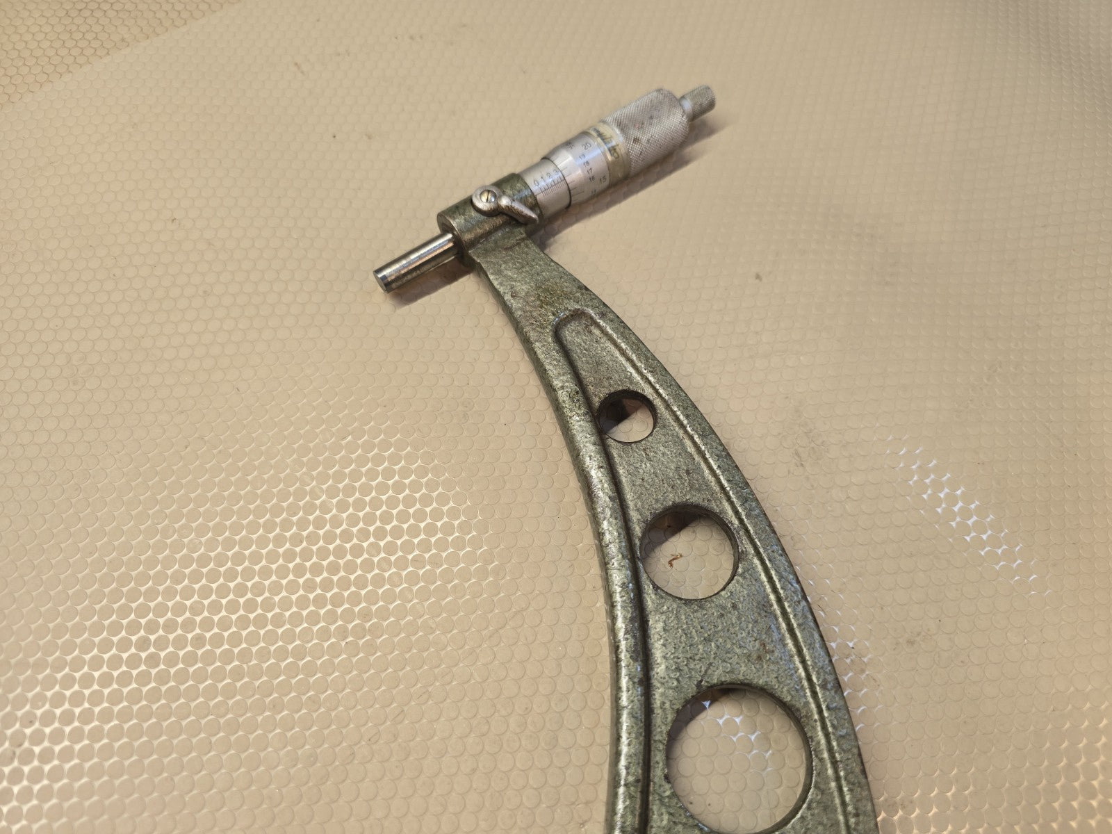Mitutoyo No. 104-152 12-16" .001" Outside Mechanical Micrometer