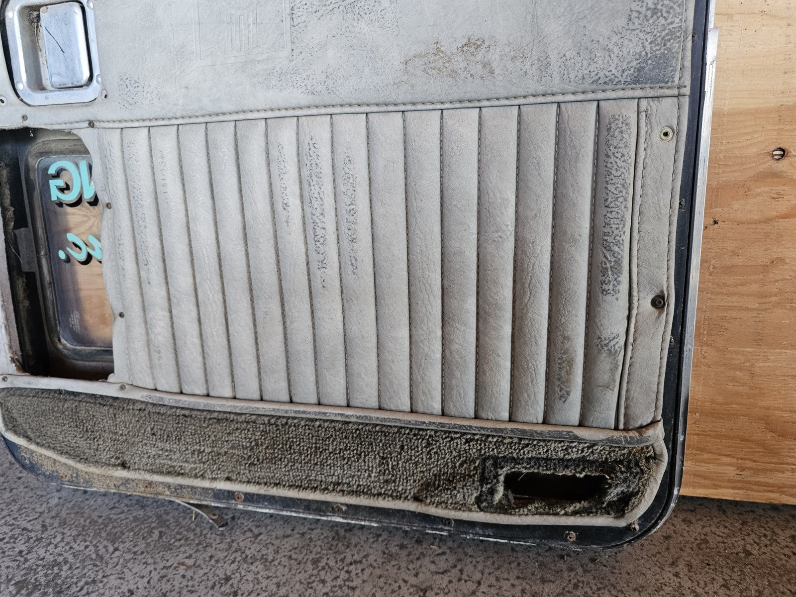 KENWORTH W900 DOOR ASSEMBLY OEM FRONT RIGHT PASSENGER