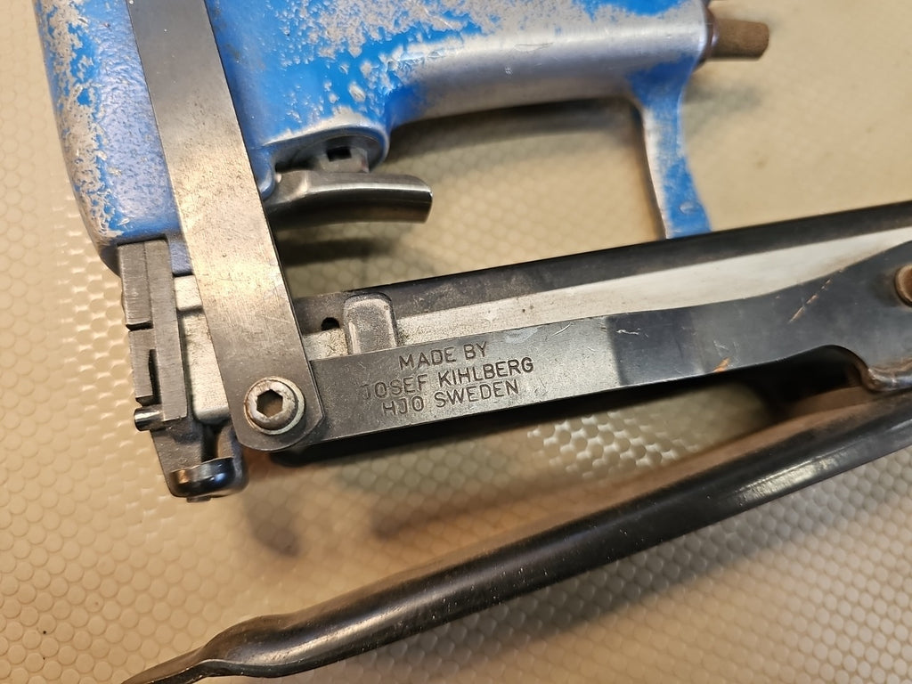JOSEF KIHLBERG  JK20T777L Pneumatic Plier Stapler w/ Long Magazine *WORKS GREAT*
