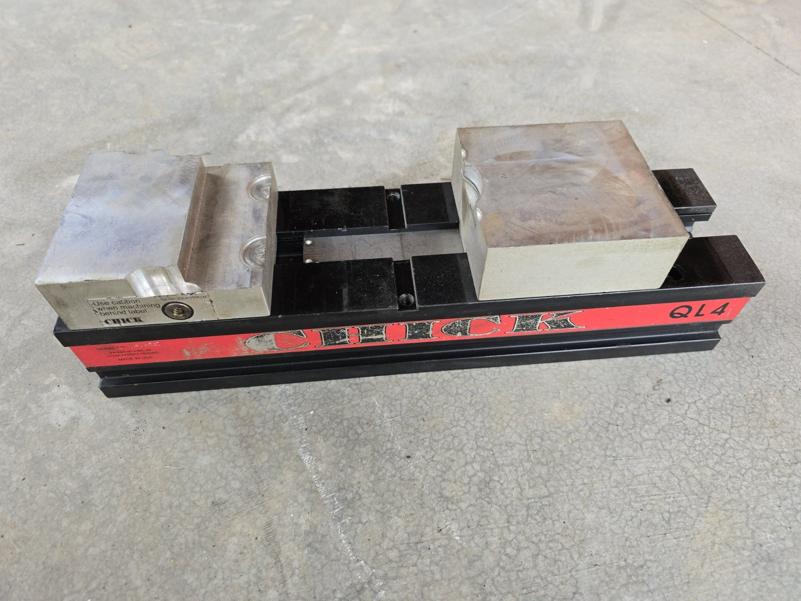 CHICK QL4 Vise With TOMBSTONE *CAN SPLIT*