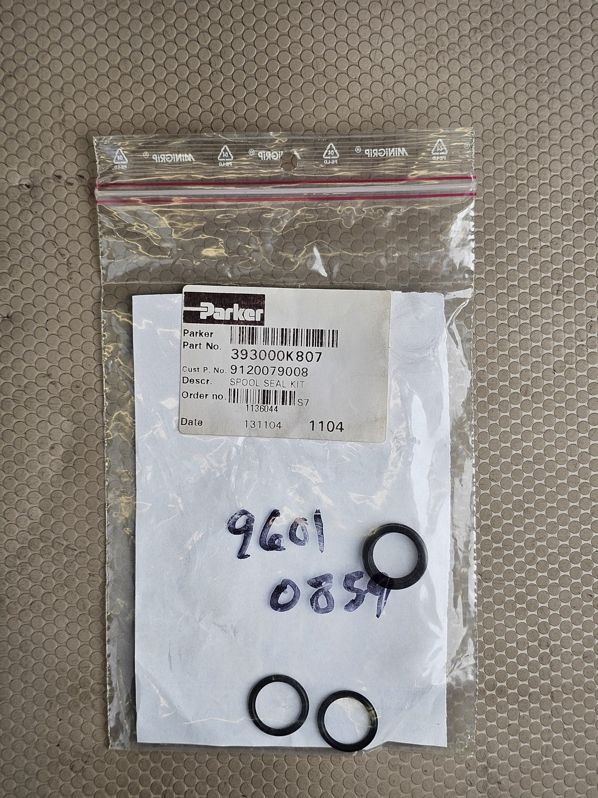 Parker Hannifin 393000K807 Spool Seal Kit for HV07 Valve 9120079008 Genuine NEW
