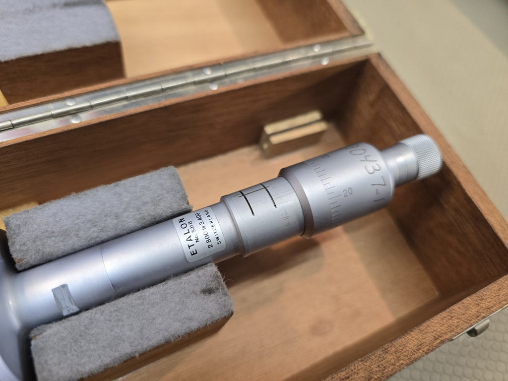 Etalon 31 531B 2.800" - 3.400" Inside Bore Micrometer Gauge w/Wooden Case