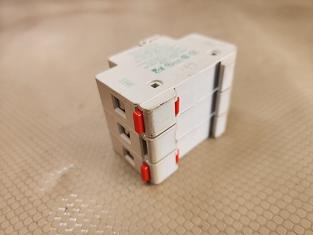 Littelfuse LPSC CH- CC Class Fuse Holder 600V 30A 3 Pole 