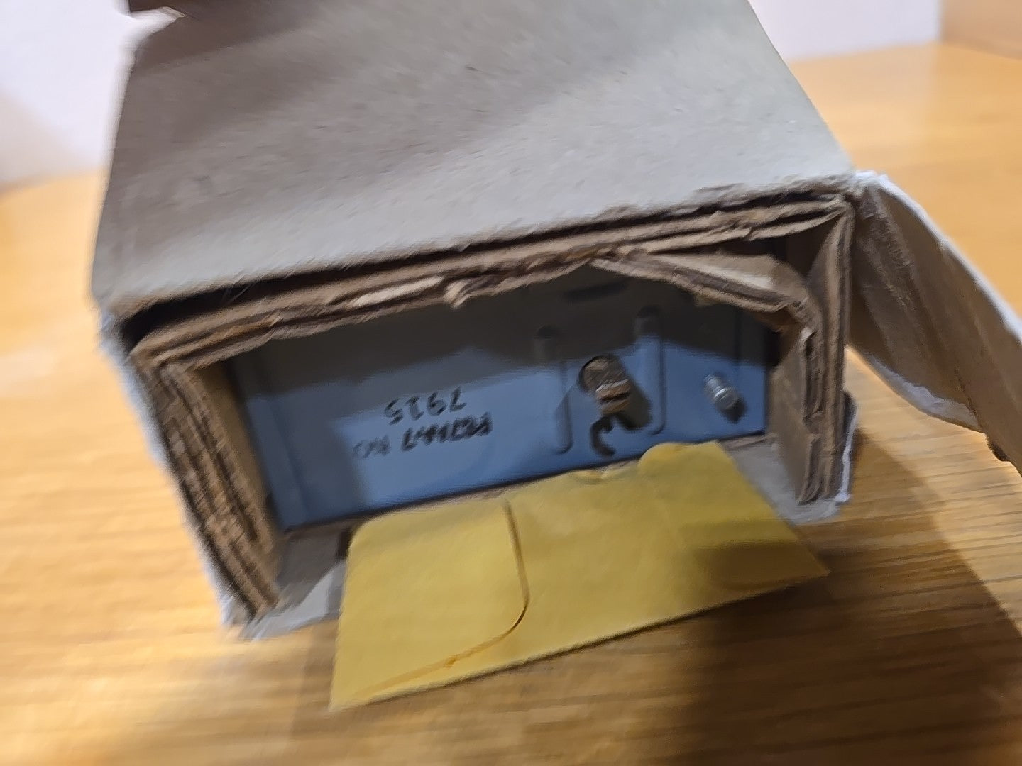 Johnson Controls Pressure Electric Switch G-271-1, P-7220 Barb Fitting Connect