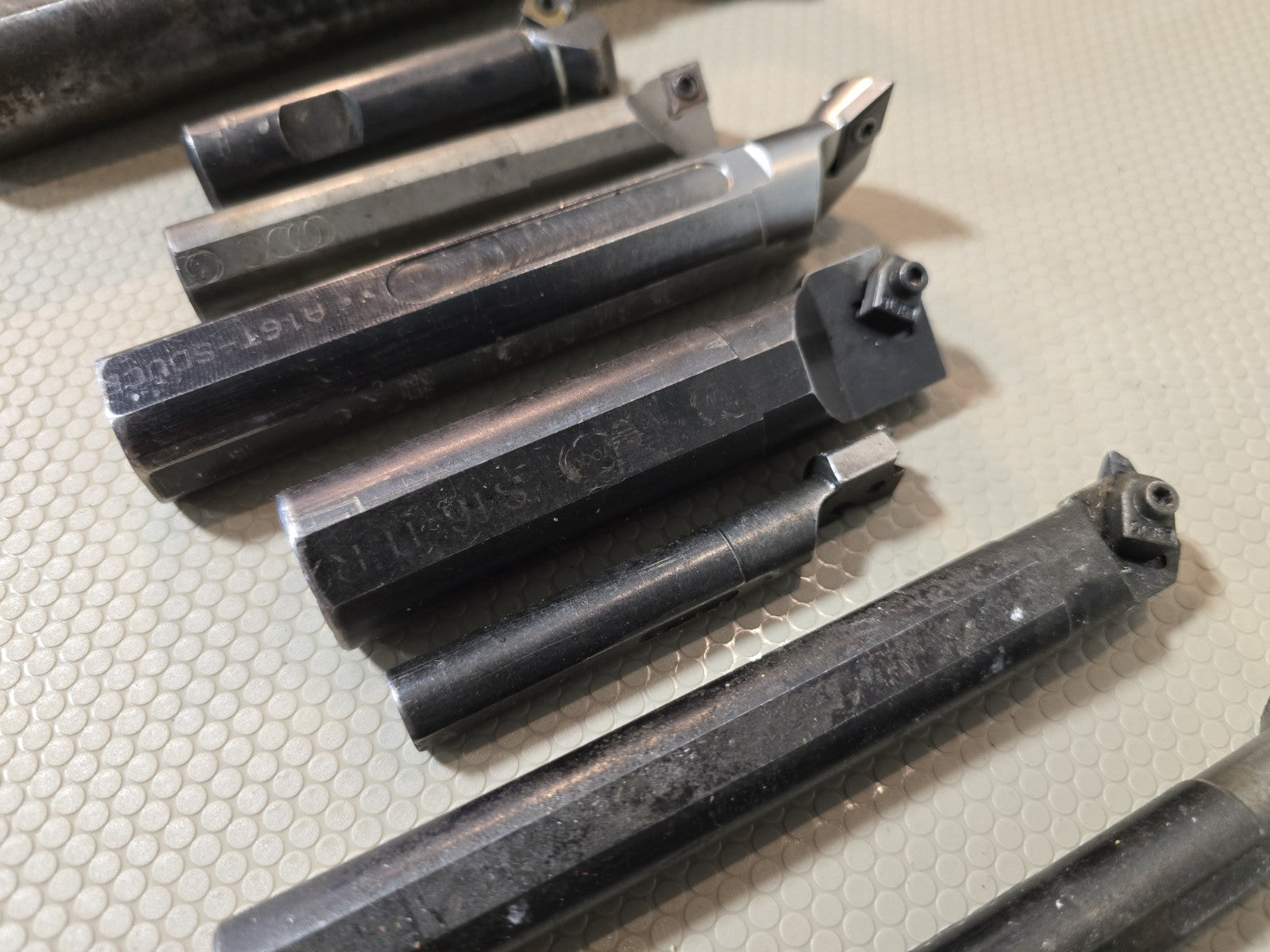 LOT OF BORING BARS END MILLS Cutters Shanks with Carbide Inserts 