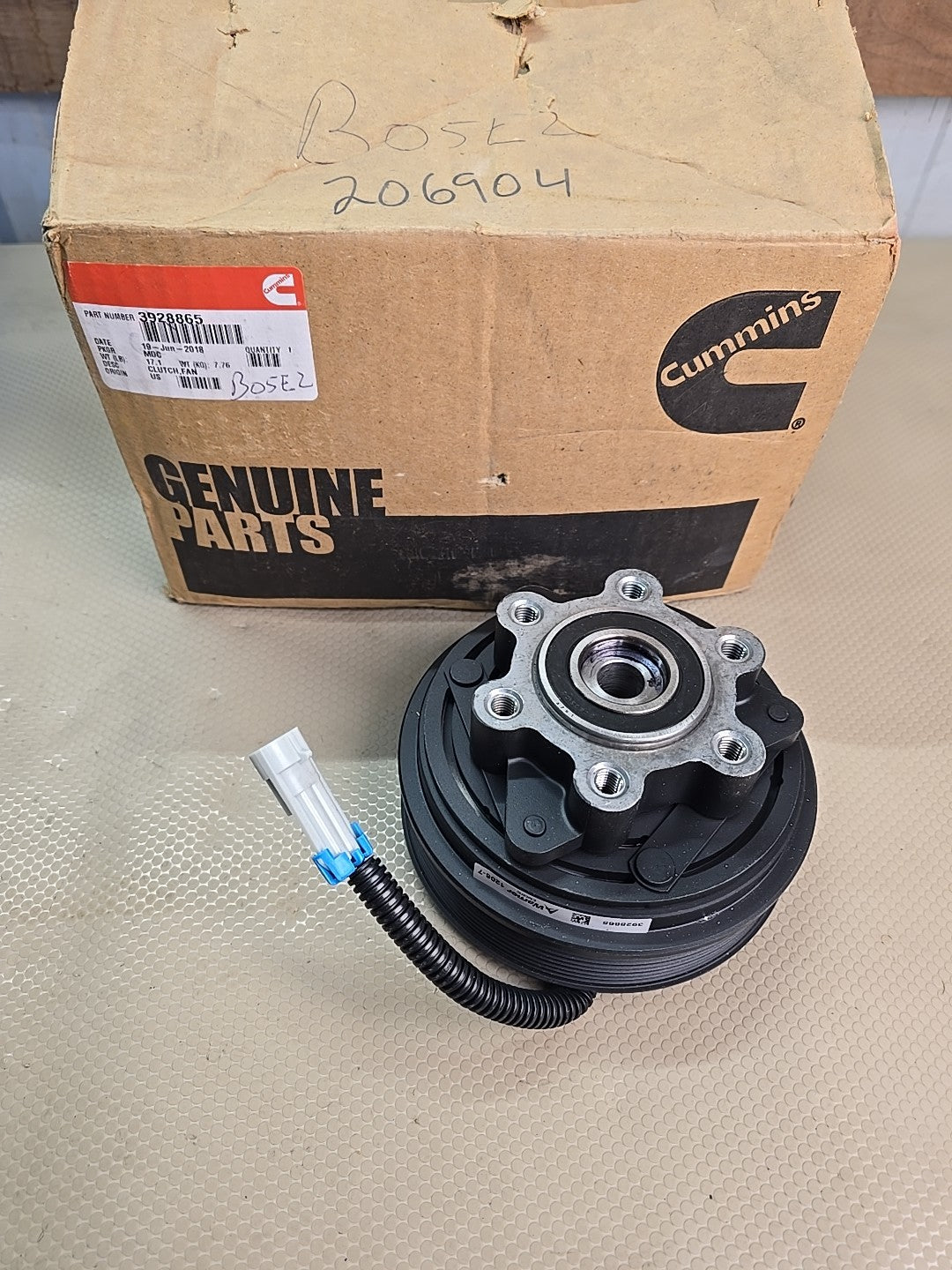 Cummins 3928865 - Genuine  OEM Engine Cooling Fan Clutch For Series B5.9 Engines