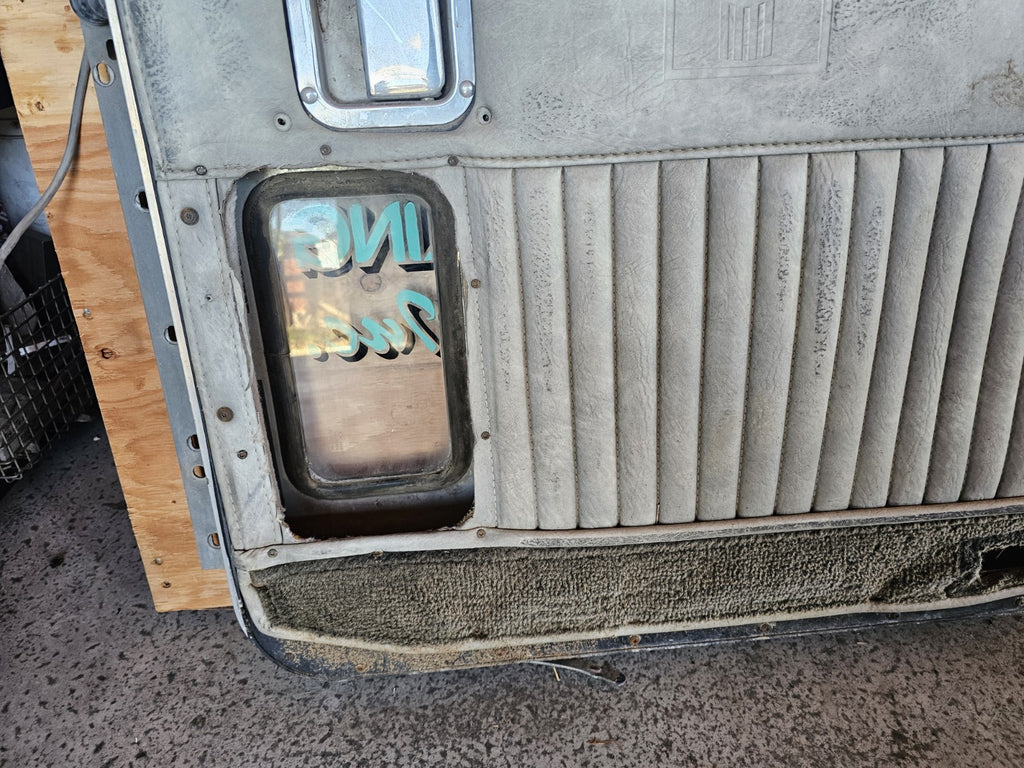 KENWORTH W900 DOOR ASSEMBLY OEM FRONT RIGHT PASSENGER