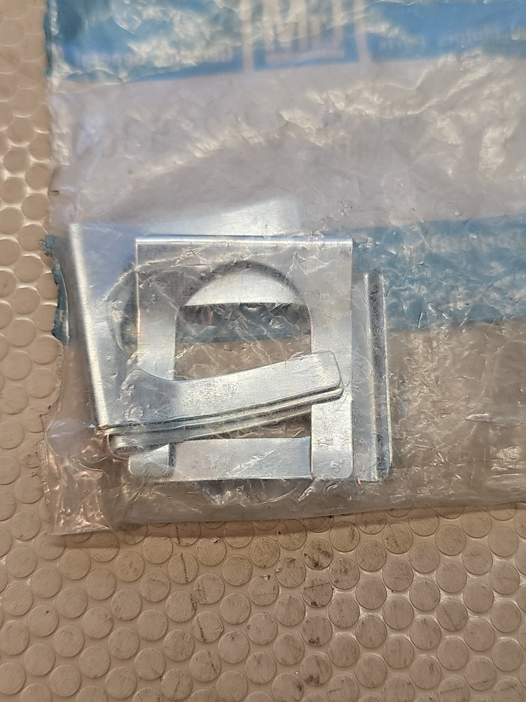 NEW GENUINE GM GENERAL MOTORS OEM RETAINER PART NO. 5#22530004 (5 IN PACK)