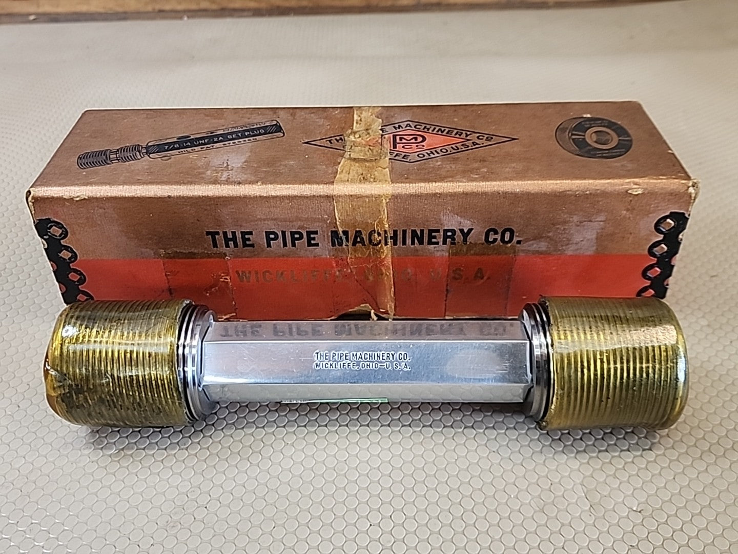 THE PIPE MACHINERY CO THREAD PLUG GAGE 1.625-12 NA-4G GO 1.5782 NO GO 1.5726