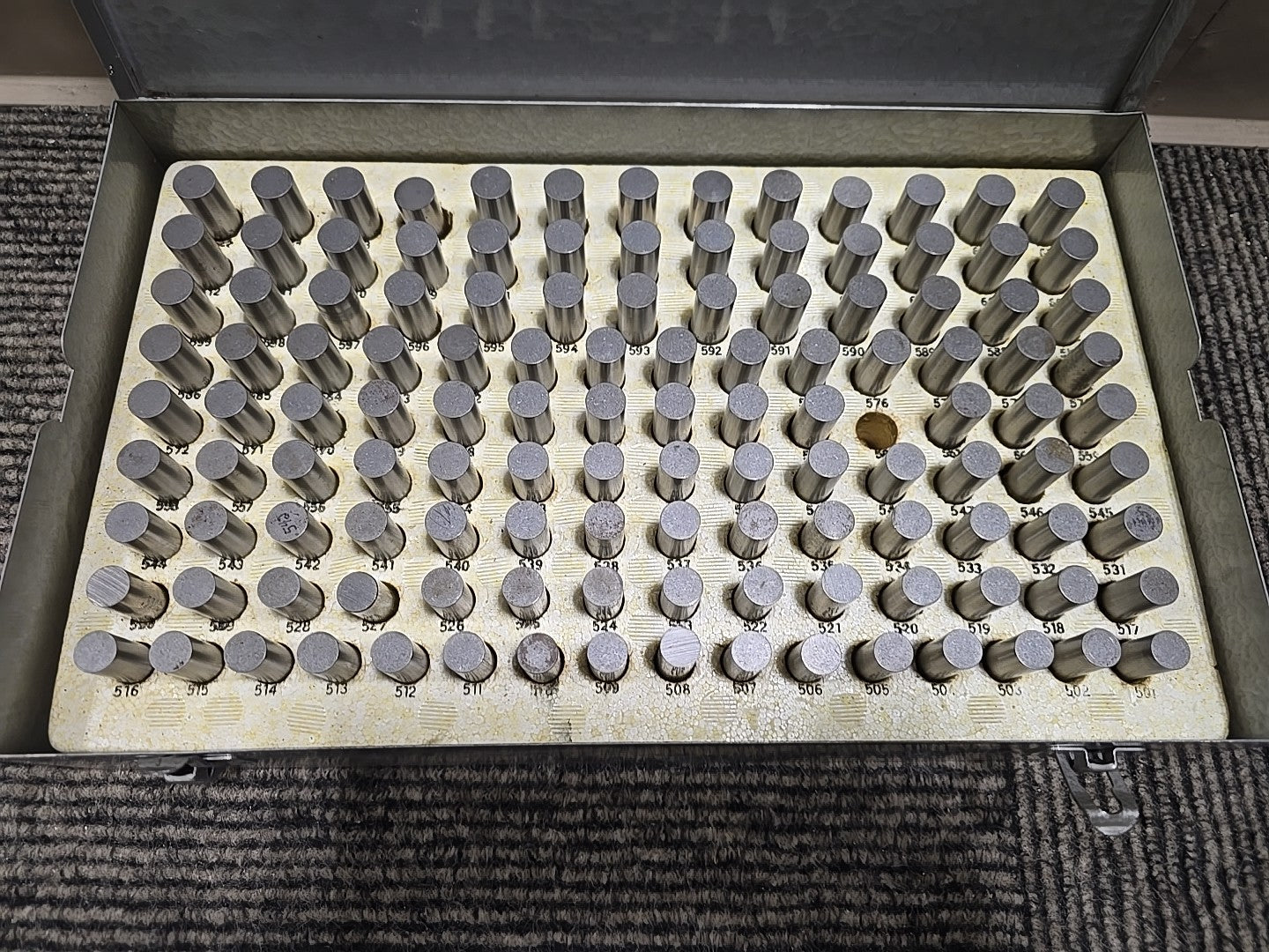 MEYER NEAR COMPLETE PRECISION PIN GAGE SET .501"-.625" (MISSING ONE)