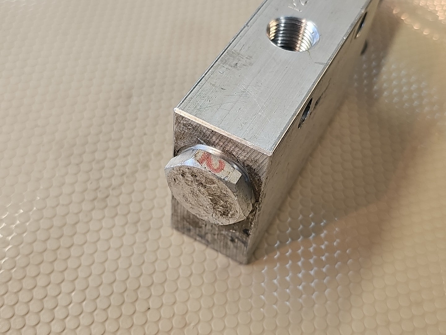 Fluid Controls Inc. Valve 1SD12-P3-6S Regulating Fluid Pressure Valve