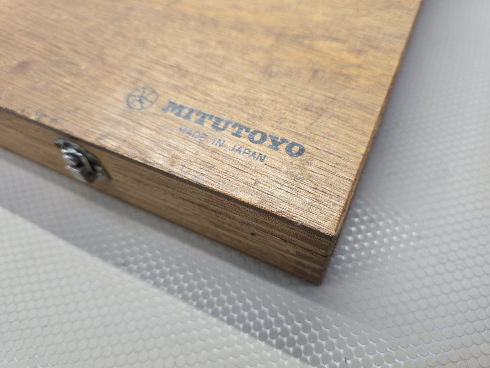 Mitutoyo 511-324 Dial Bore Gage 16'' - 24" .0001'' LARGE Wood Box *100% MINT!*