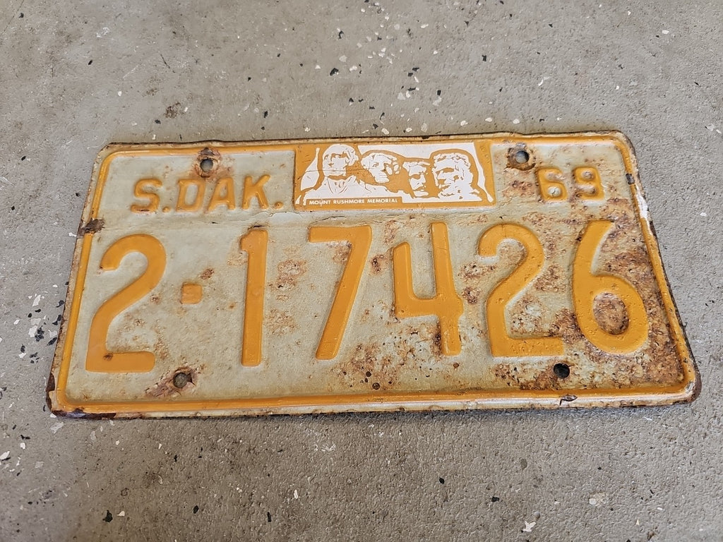 Vintage 1960 South Dakota License plate