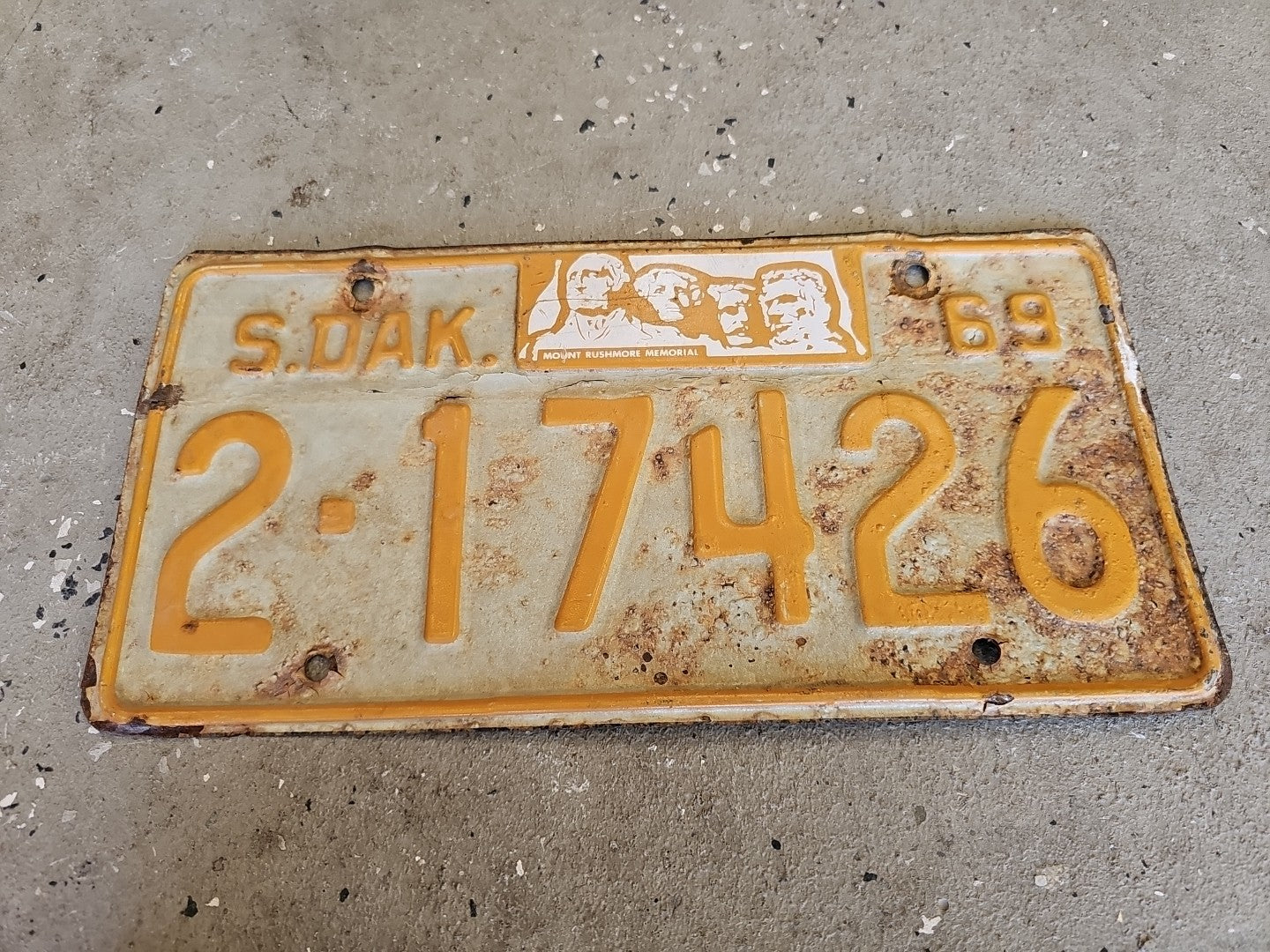 Vintage 1960 South Dakota License plate