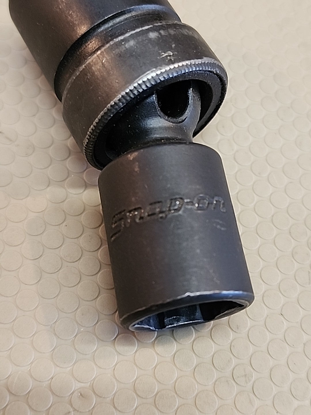 Snap-On Tools 1/2" Drive 11/16" Universal Swivel Impact Socket 6 point IPL22