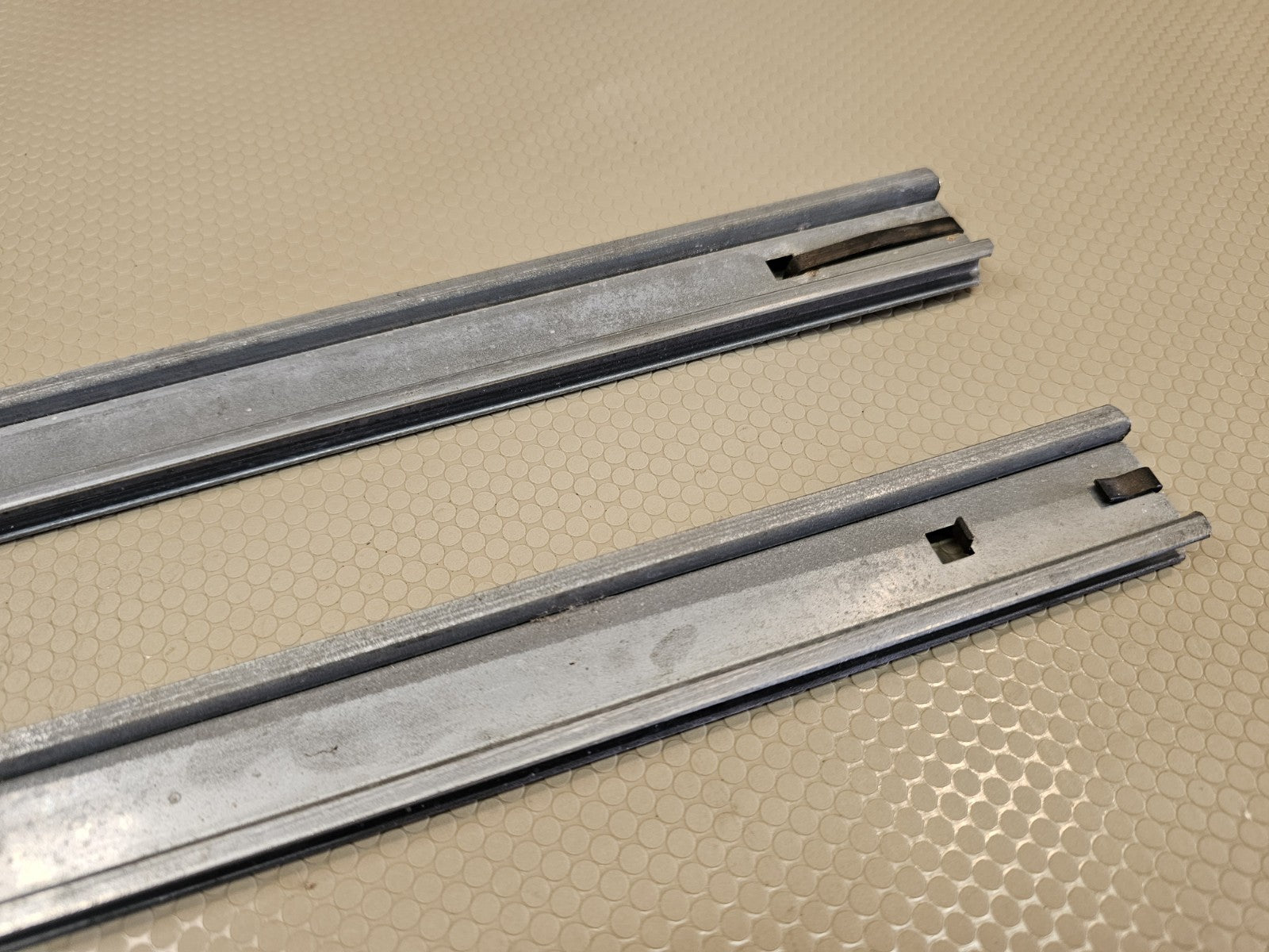 Snap-On Drawer Slide Set of 2 Vintage Style with Non-Ball Bearing
