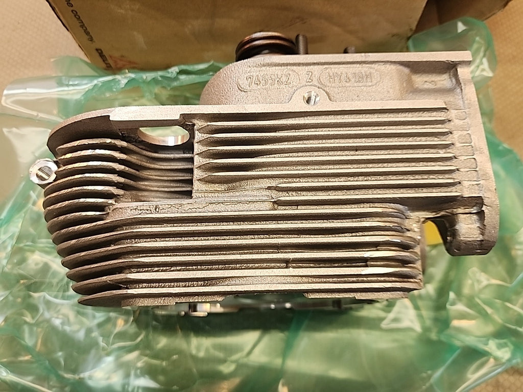 Deutz OEM 04232889 New Cylinder Head Fits 912 Diesel Engine