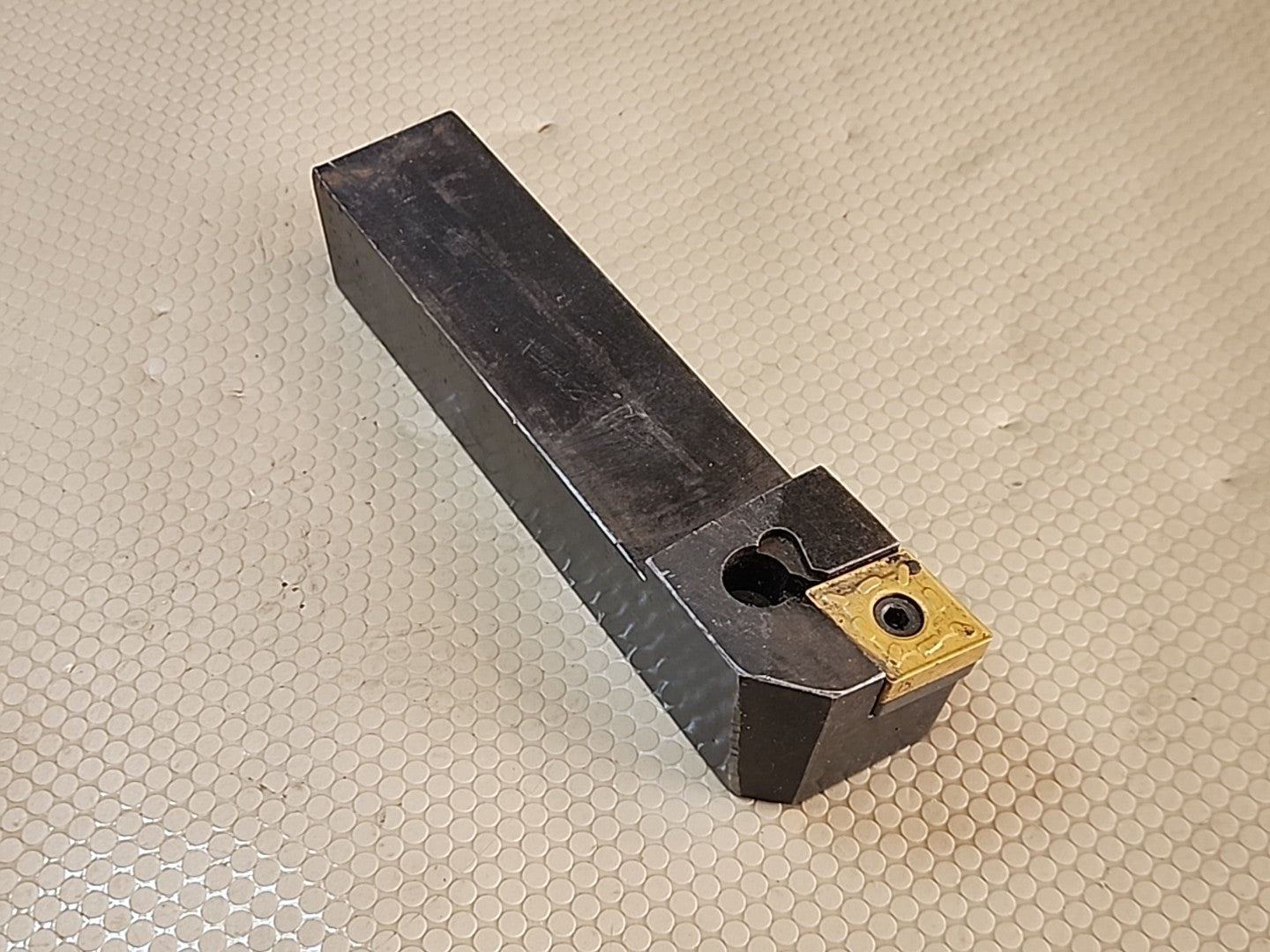 KENNAMETAL 1-1/4" INDEXABLE INSERT LATHE TOOLHOLDER - #MCLNR-206D