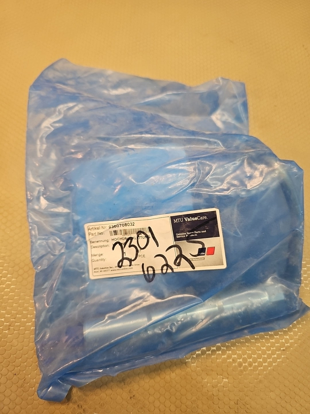 *NEW* GENUINE OEM Mercades MTU  A 9360708032 HIGH PRESSURE FUEL LINE DD8