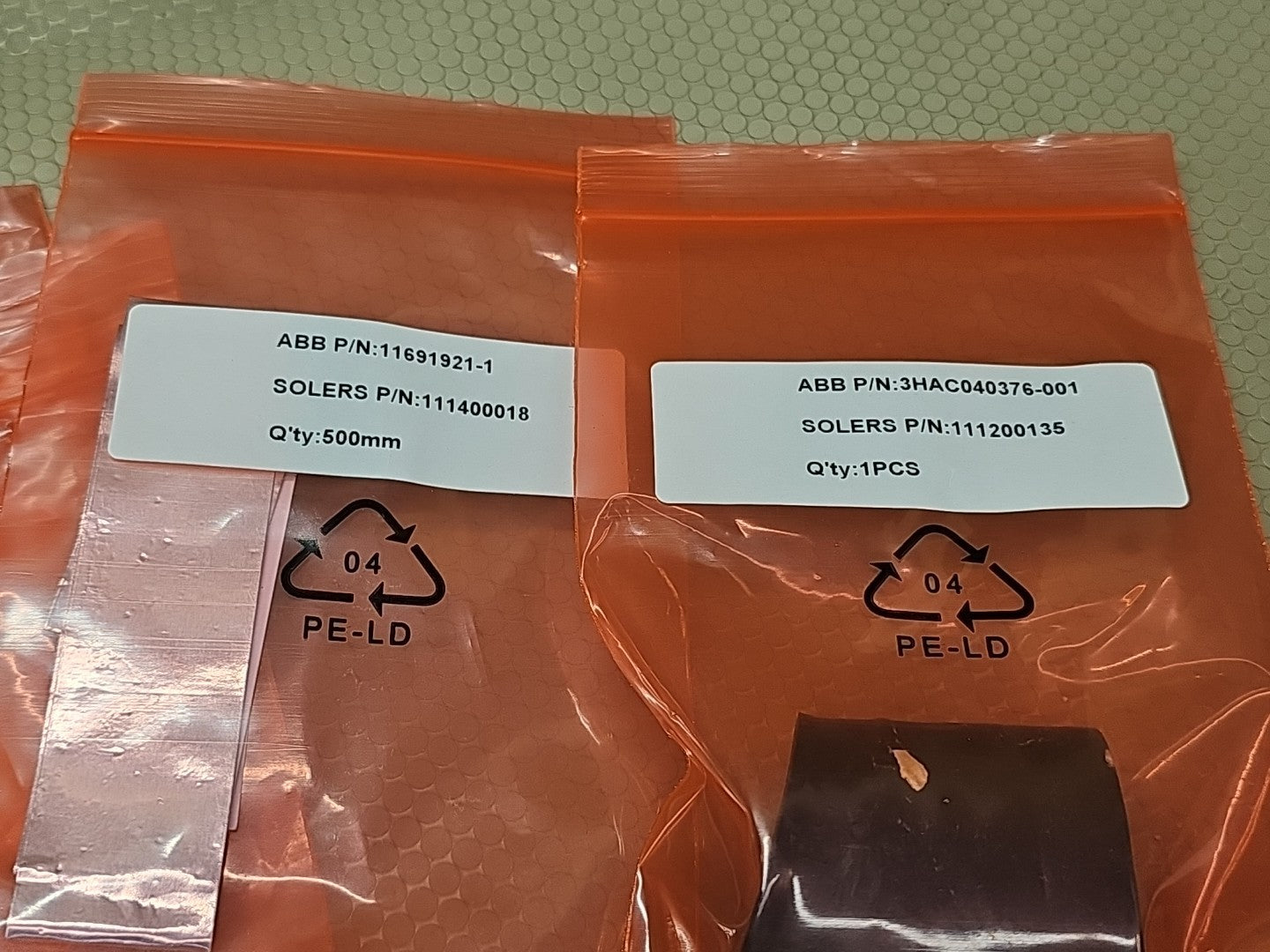 ABB 3HAC037070-001 Robot Connector Set R3.CP/CS