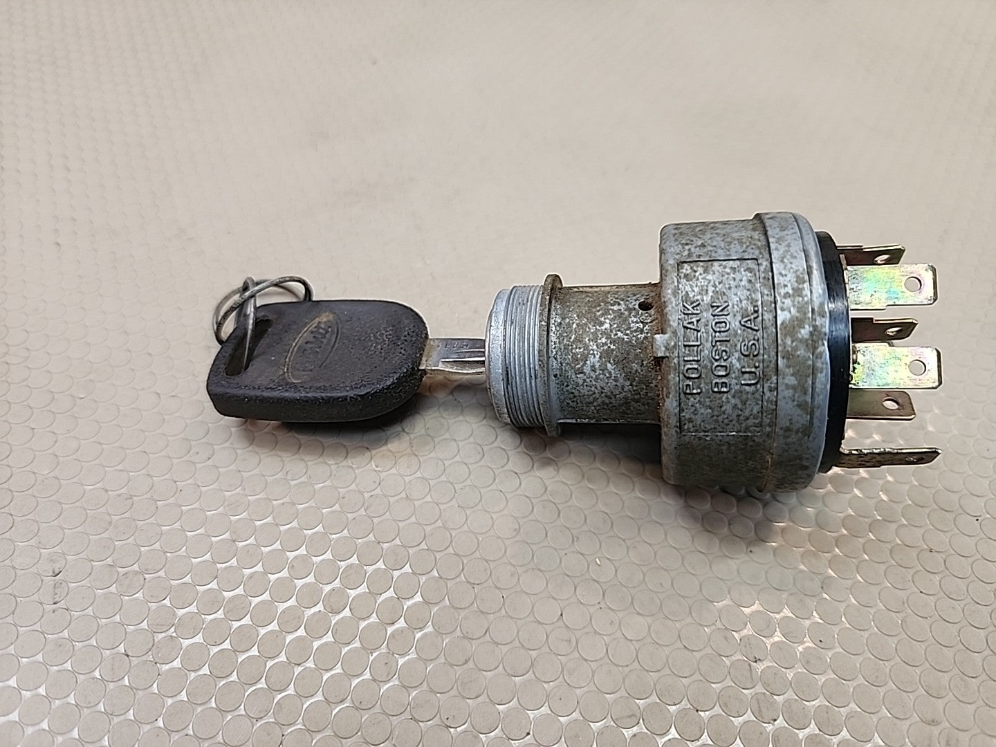 Freightliner Pollak Ignition Switch W/Key USA OEM