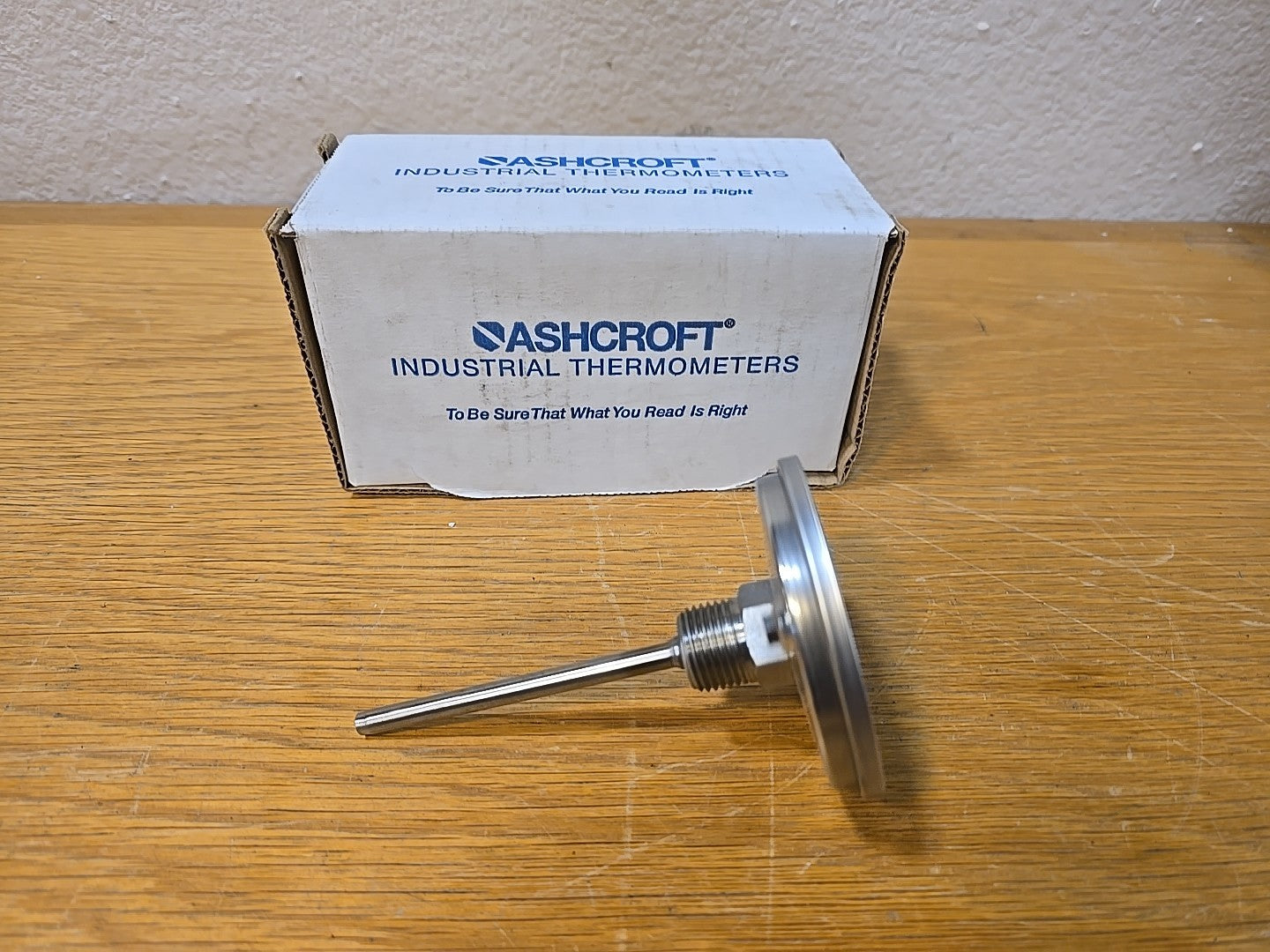 50/550°F Ashcroft Bi-Metallic Thermometer, 4"Stem, 3" Dial