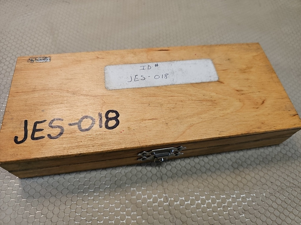 VIS 1-2" NO. 2-219-002 SCREW THREAD MICROMETER .001" 