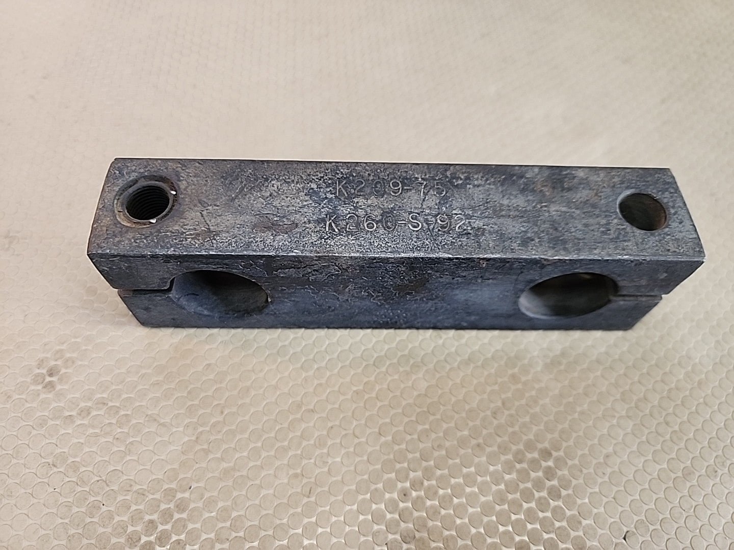 KENWORTH LEAF SPRING SHACKLE SIDE BAR OEM PETERBILT/KENWORTH K209/75 K260-S-92