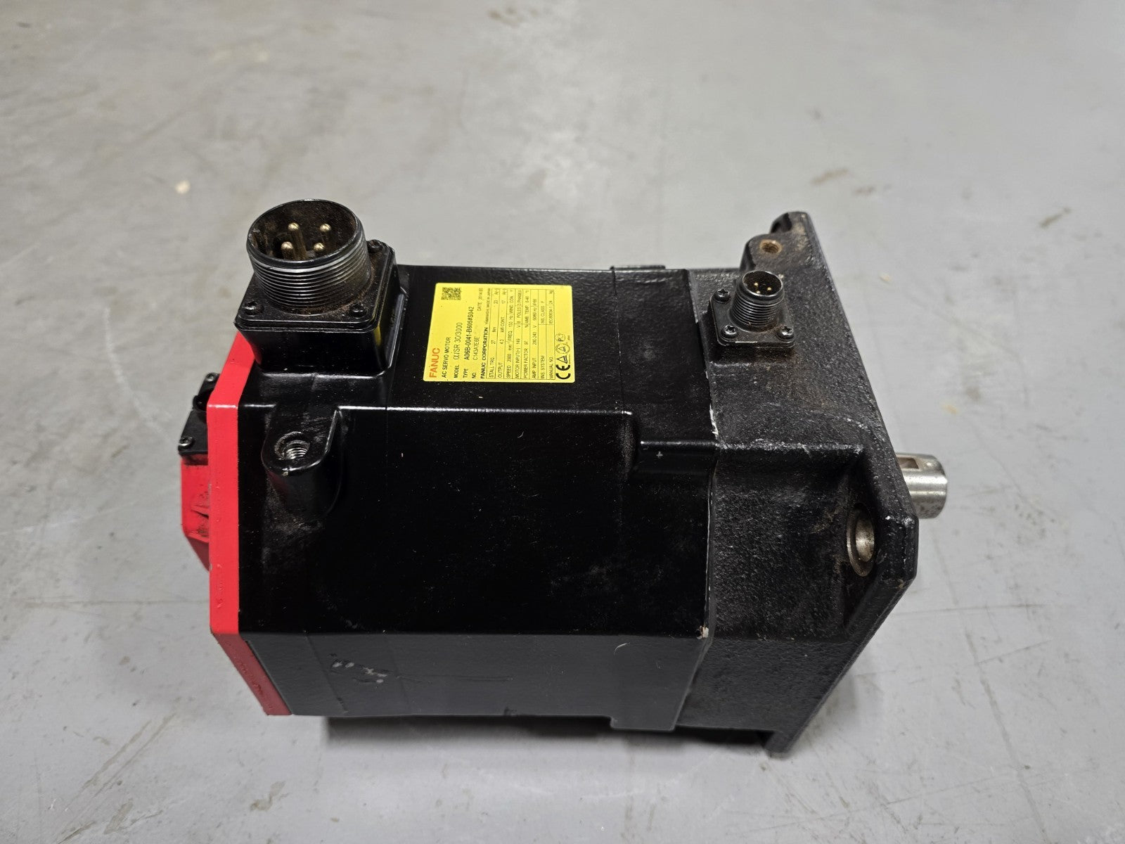 FANUC A06B-0041-B605 S042 AC SERVO MOTOR, 2000 RPM, #617146G *LIGHT USE*
