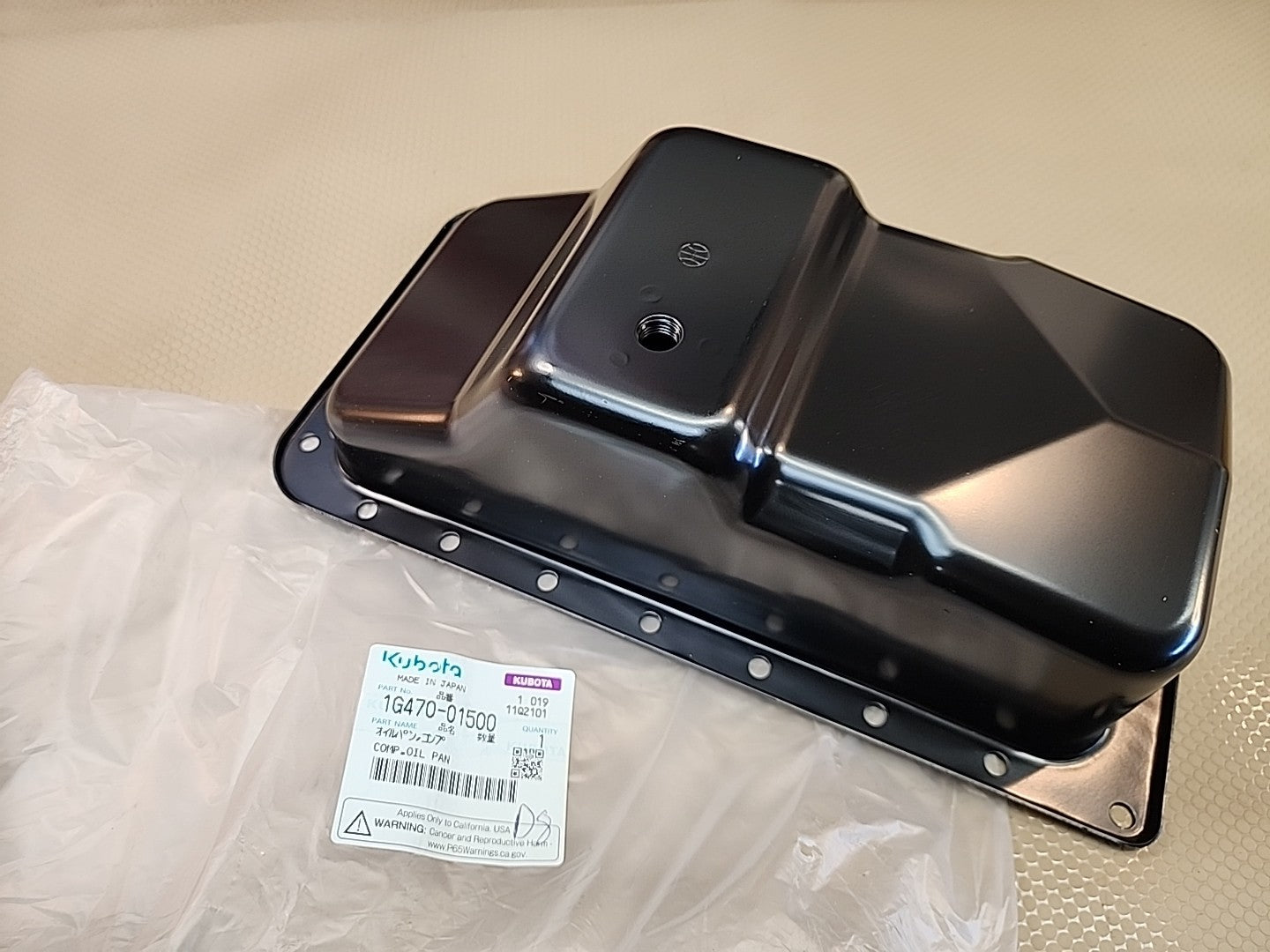 Kubota 1G470-01500 COMP. OIL PAN OEM