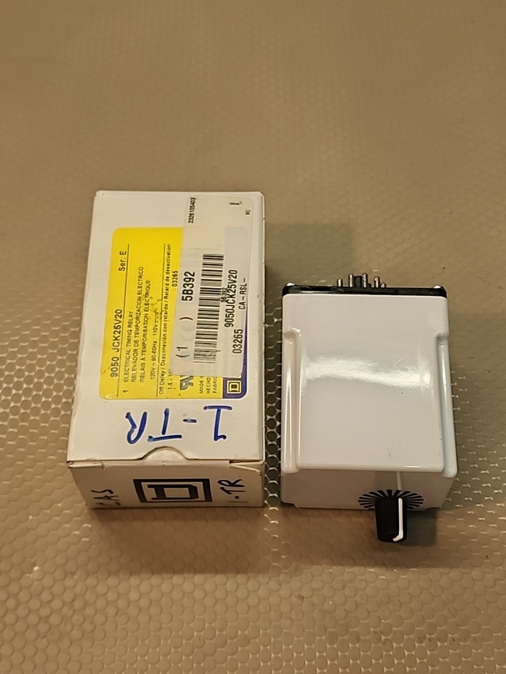 Square D Electrical Timing Relay Series E 9050 JCK25V20 SquareD  NEW 