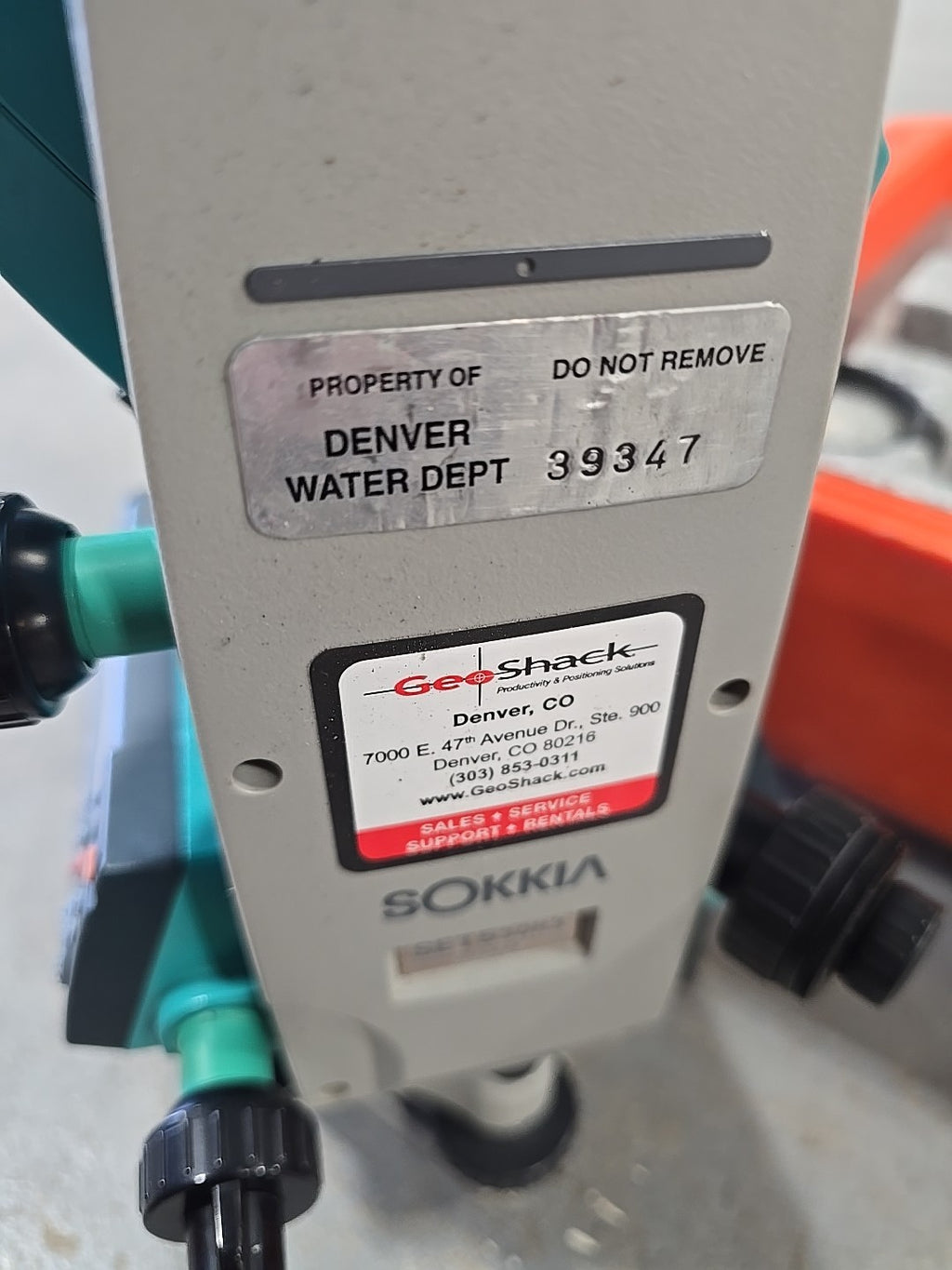 Sokkia SET630R Reflectorless Total Station W/ 2 Batteries, Case, Tools